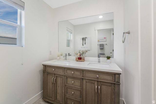 3065 E LAKE VISTA DR, Eagle Mountain, UT 84005