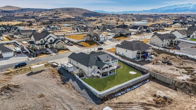 3065 E LAKE VISTA DR, Eagle Mountain, UT 84005