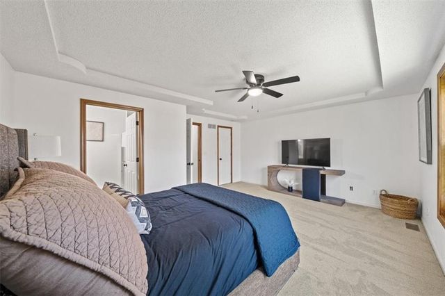 6512 NW Revere Drive, Kansas City, MO 64151