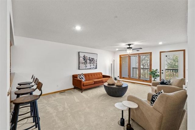 6512 NW Revere Drive, Kansas City, MO 64151