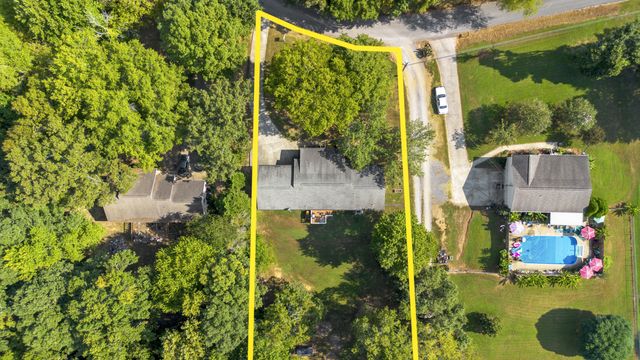 200 Cg Earnest Road NW, Charleston, TN 37310