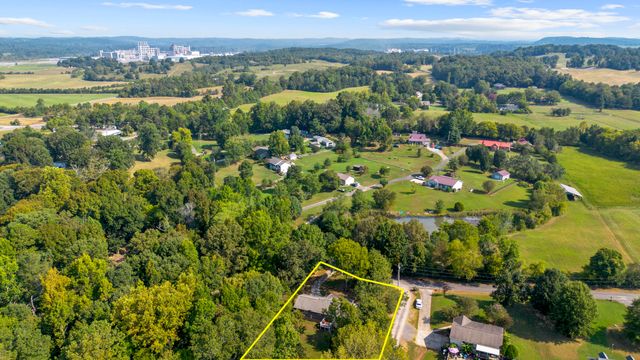 200 Cg Earnest Road NW, Charleston, TN 37310