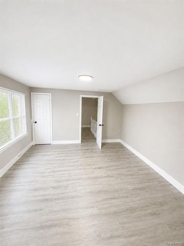 15470 Murray Hill Street, Detroit, MI 48227