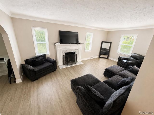 15470 Murray Hill Street, Detroit, MI 48227