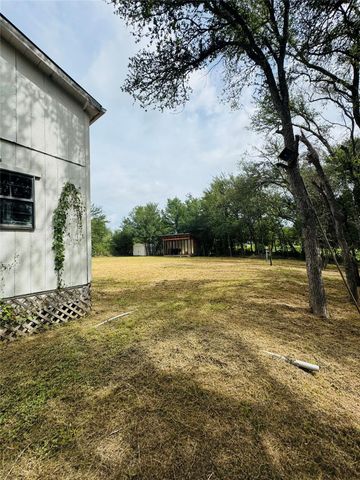 146 Crooked Hollow RD, Elgin, TX 78621