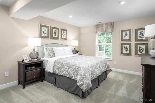 2 Enon Station Dr, Chester, VA 23831