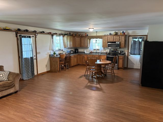 7549 Harrison Ferry Rd, Mcminnville, TN 37110