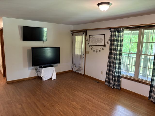 7549 Harrison Ferry Rd, Mcminnville, TN 37110