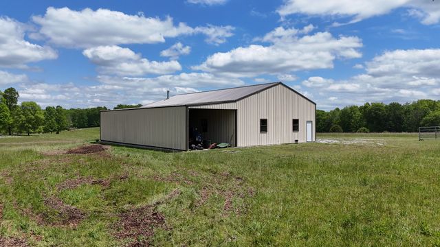 7549 Harrison Ferry Rd, Mcminnville, TN 37110