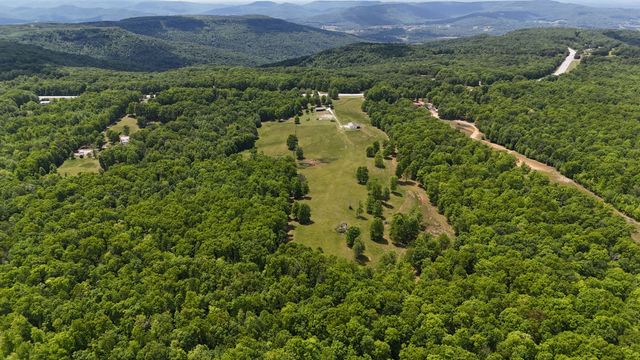 7549 Harrison Ferry Rd, Mcminnville, TN 37110