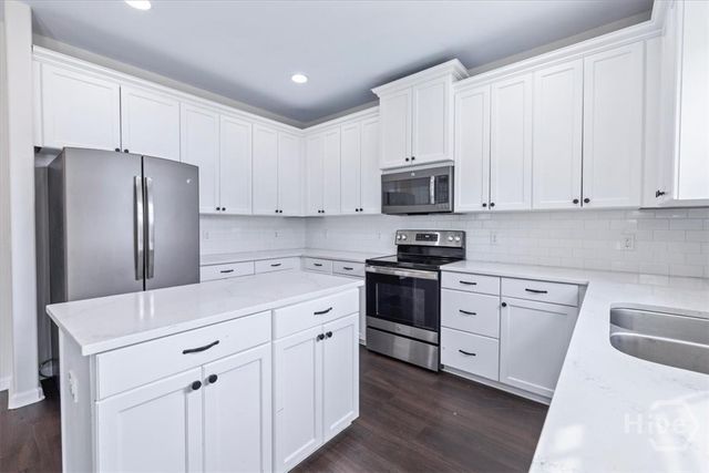 5 Capella Circle, Savannah, GA 31419