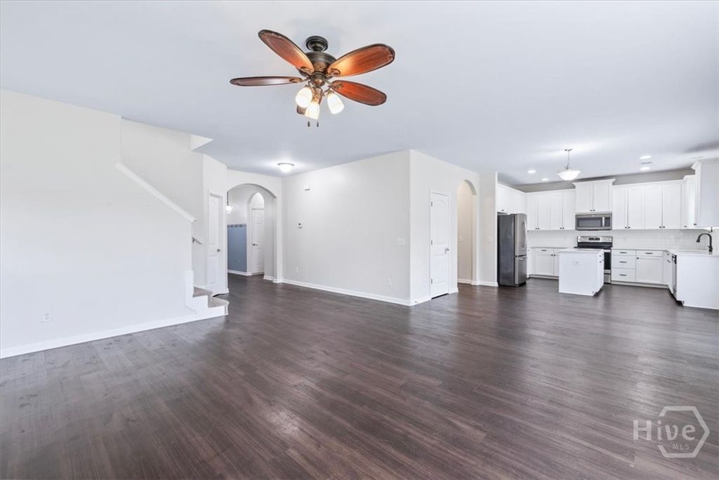 Image 12 of property listing at 5 Capella Circle, Savannah, GA 31419