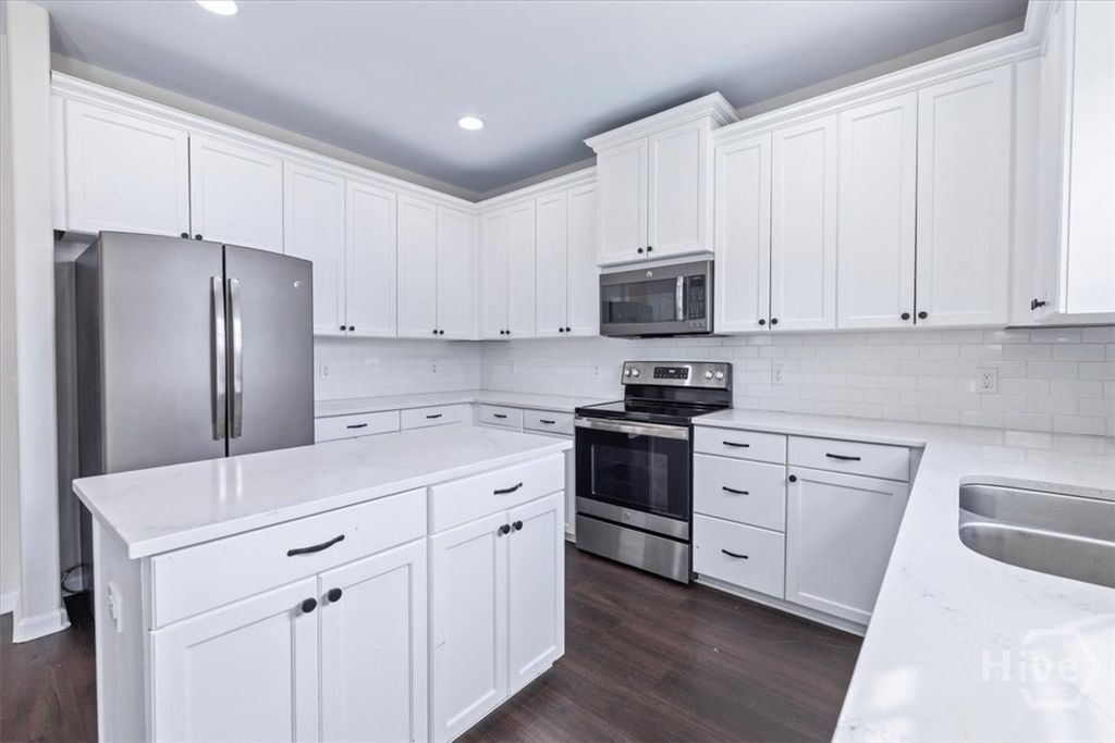 Image 14 of property listing at 5 Capella Circle, Savannah, GA 31419