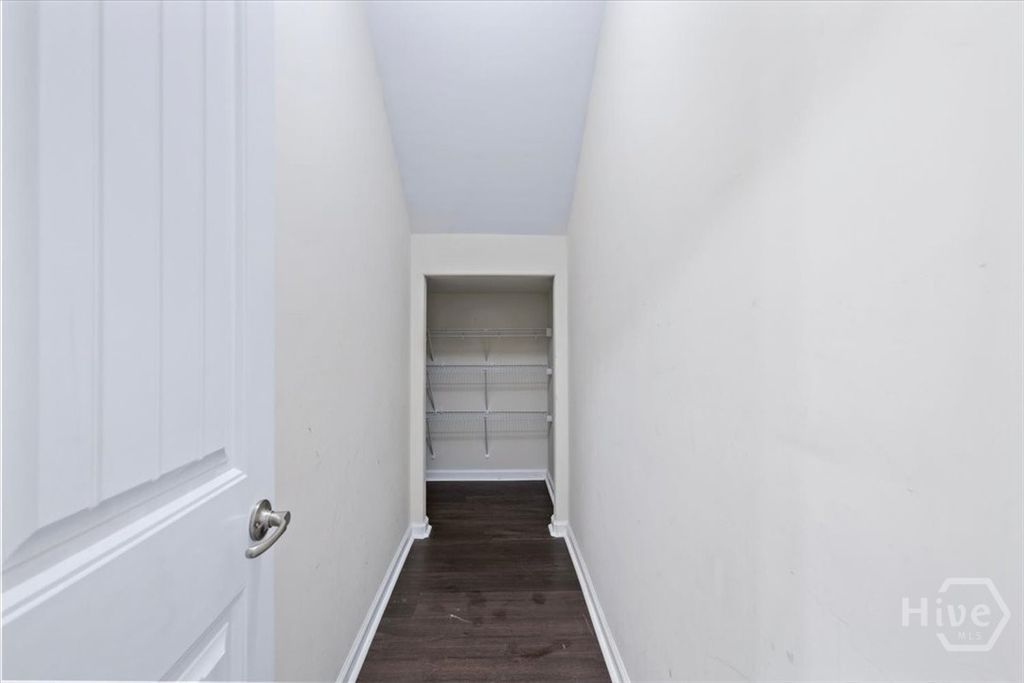 Image 9 of property listing at 5 Capella Circle, Savannah, GA 31419