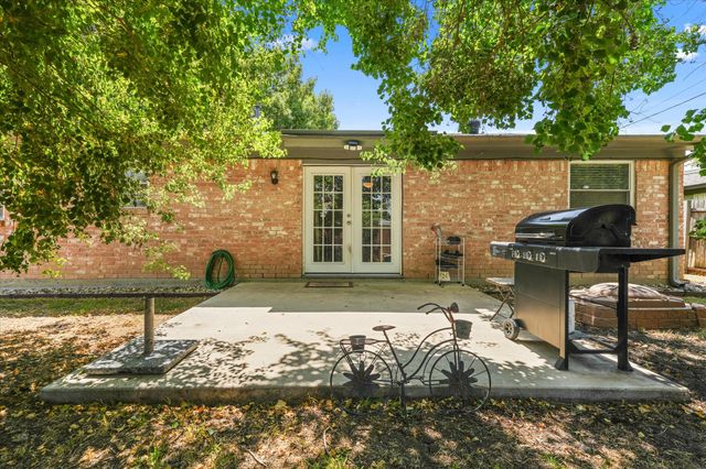 6054 Dunson Drive, Watauga, TX 76148