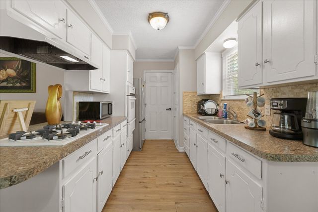 6054 Dunson Drive, Watauga, TX 76148