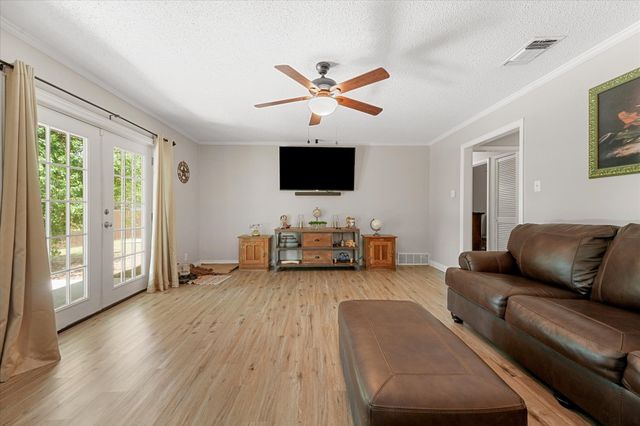 6054 Dunson Drive, Watauga, TX 76148