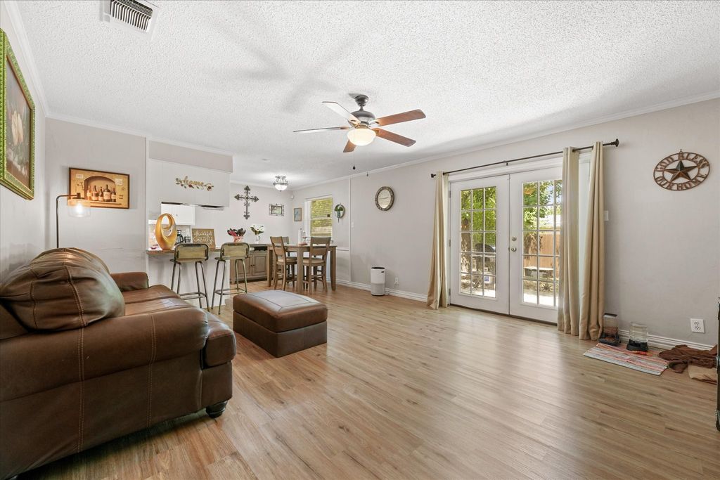 6054 Dunson Drive, Watauga, TX 76148 — photo 2