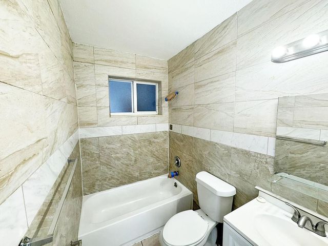 100 NW 30TH Avenue 1, Fort Lauderdale, FL 33311