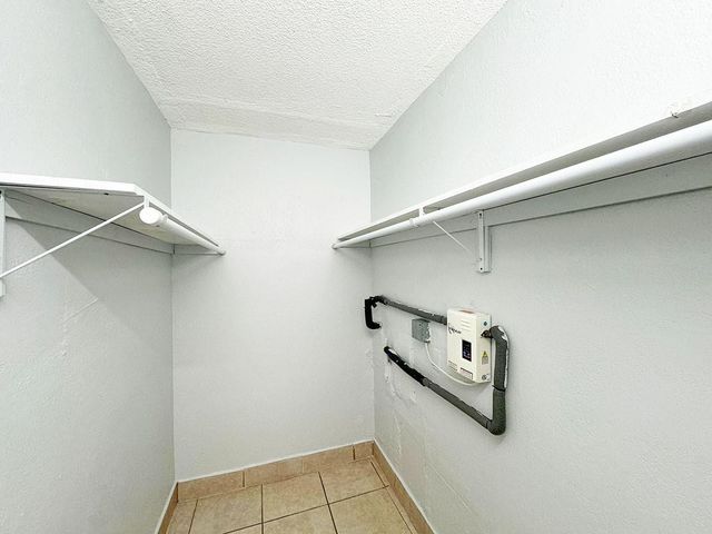 100 NW 30TH Avenue 1, Fort Lauderdale, FL 33311