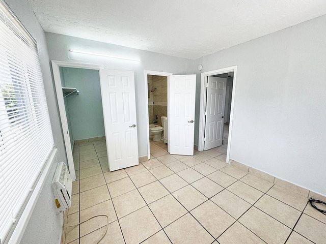 100 NW 30TH Avenue 1, Fort Lauderdale, FL 33311