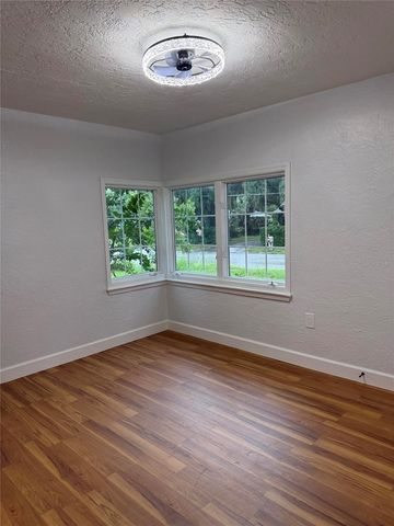 1200 SUNSHINE AVENUE, Leesburg, FL 34748