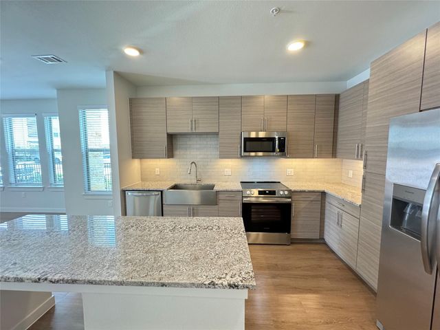 9302 Fry Rd A3-431, Cypress, TX 77433