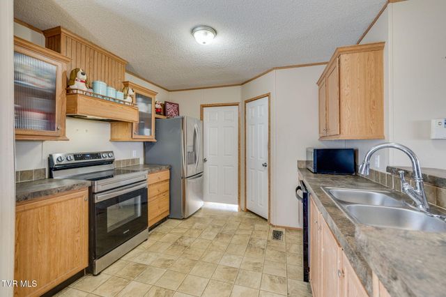 175 Forest Road, Mosheim, TN 37818