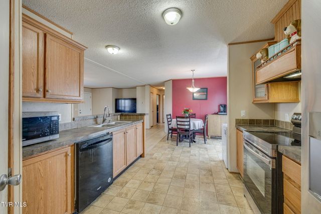 175 Forest Road, Mosheim, TN 37818