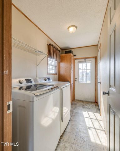 175 Forest Road, Mosheim, TN 37818