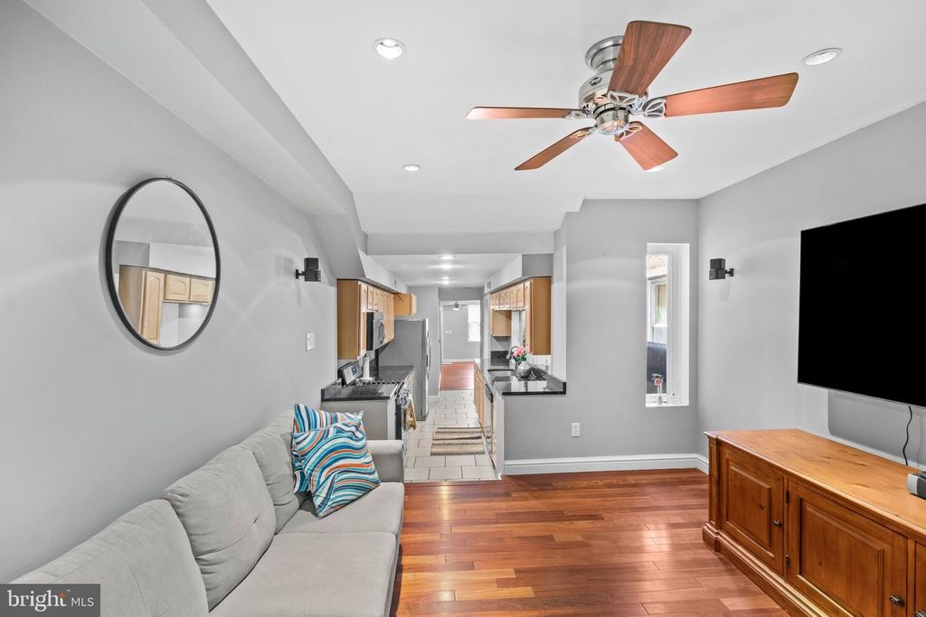Image 18 of property listing at 2226 ESSEX ST, Baltimore, MD 21231