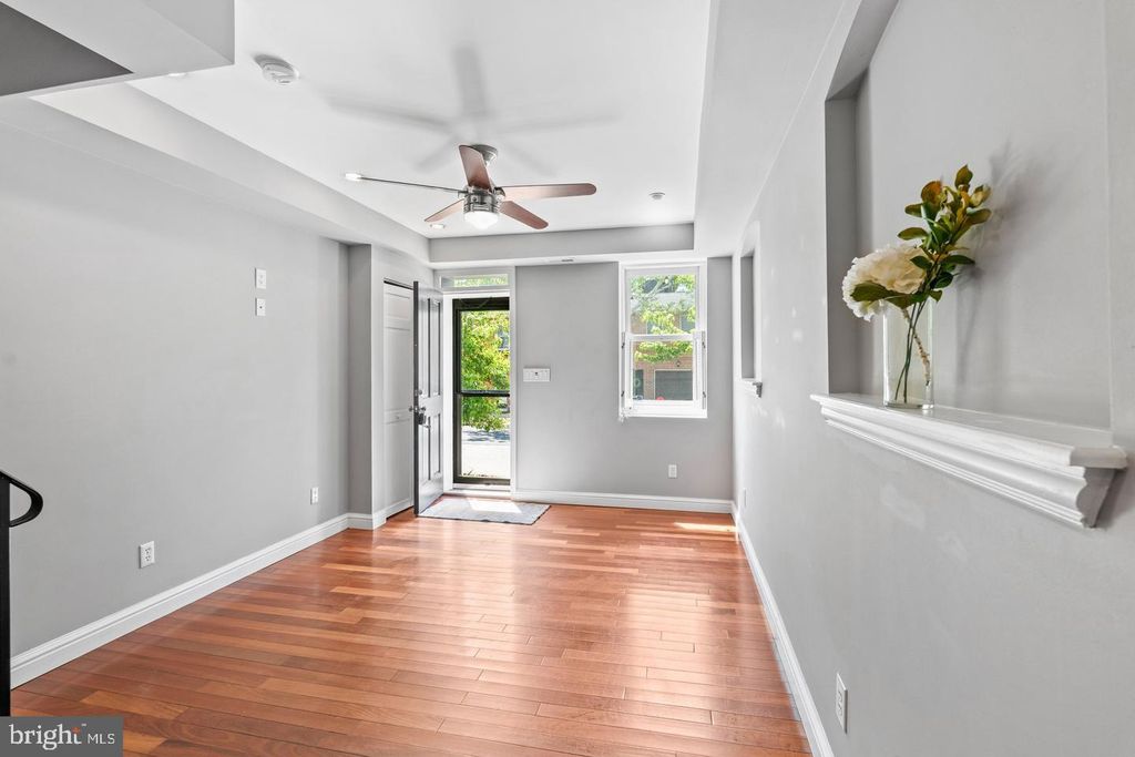 Image 35 of property listing at 2226 ESSEX ST, Baltimore, MD 21231
