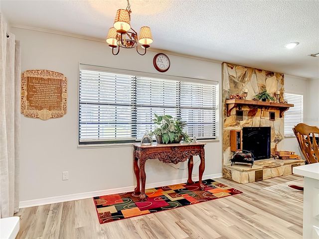 17819 PALM STREET, Umatilla, FL 32784