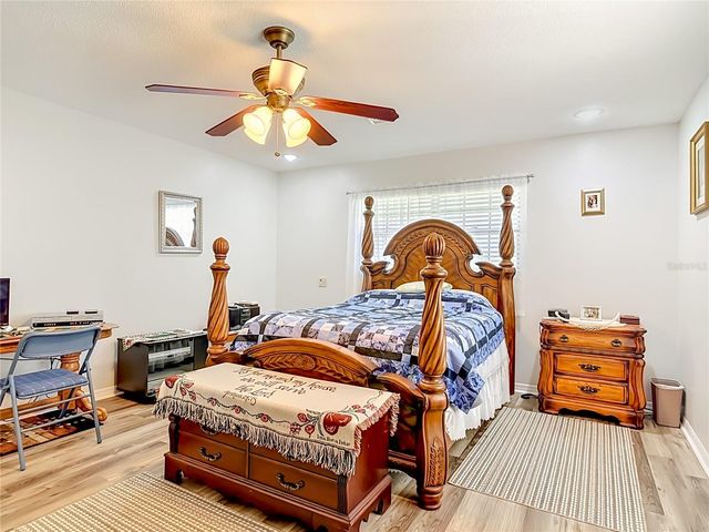 17819 PALM STREET, Umatilla, FL 32784
