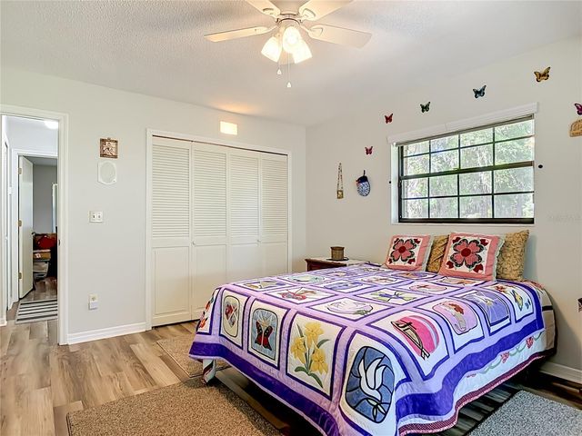 17819 PALM STREET, Umatilla, FL 32784