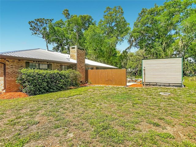 17819 PALM STREET, Umatilla, FL 32784