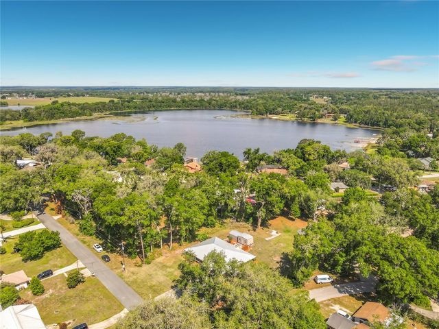 17819 PALM STREET, Umatilla, FL 32784