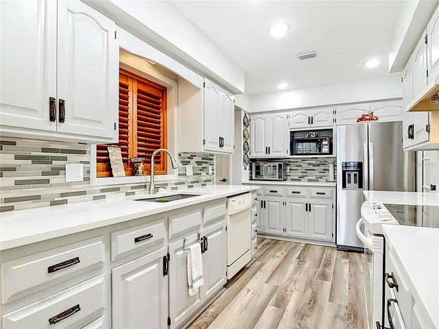 17819 PALM STREET, Umatilla, FL 32784