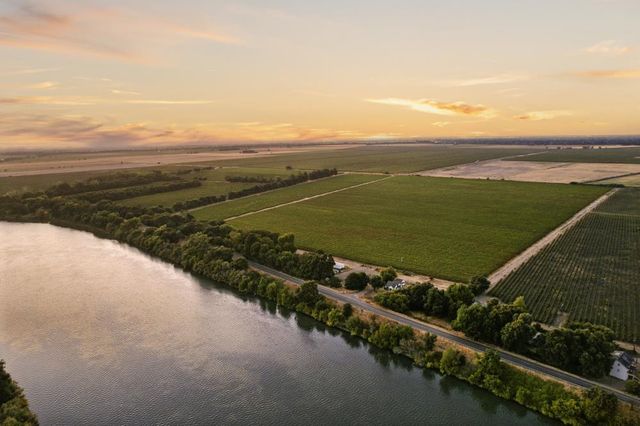 53140 S River Rd, Clarksburg, CA 95612