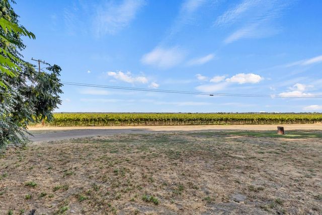 53140 S River Rd, Clarksburg, CA 95612