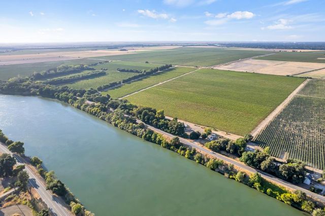 53140 S River Rd, Clarksburg, CA 95612