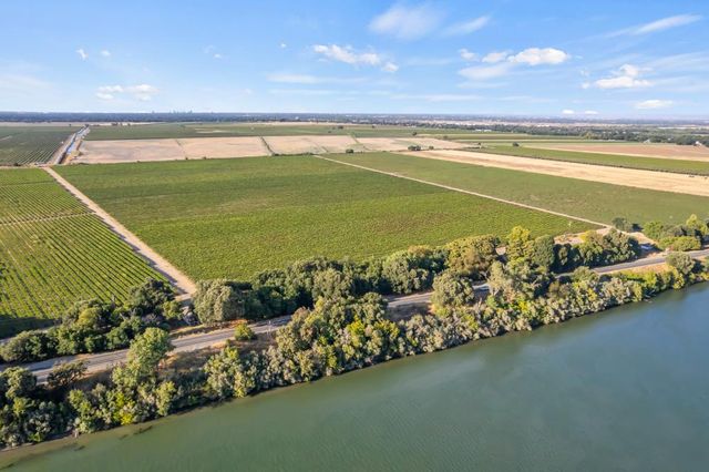 53140 S River Rd, Clarksburg, CA 95612