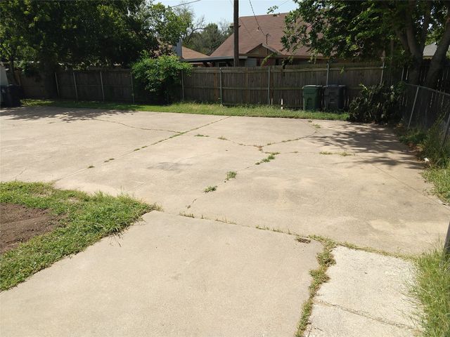 5710 Red Cactus Court, Arlington, TX 76017
