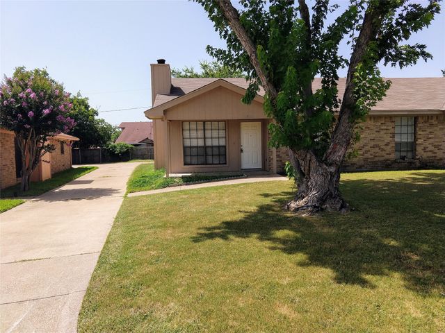 5710 Red Cactus Court, Arlington, TX 76017