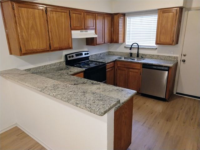 5710 Red Cactus Court, Arlington, TX 76017
