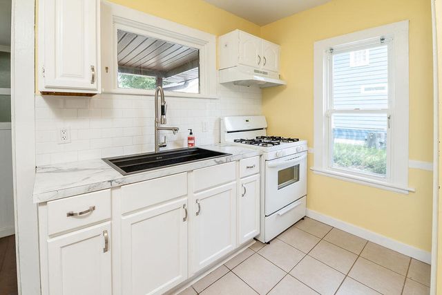 1909 Linden Avenue SE, Grand Rapids, MI 49507