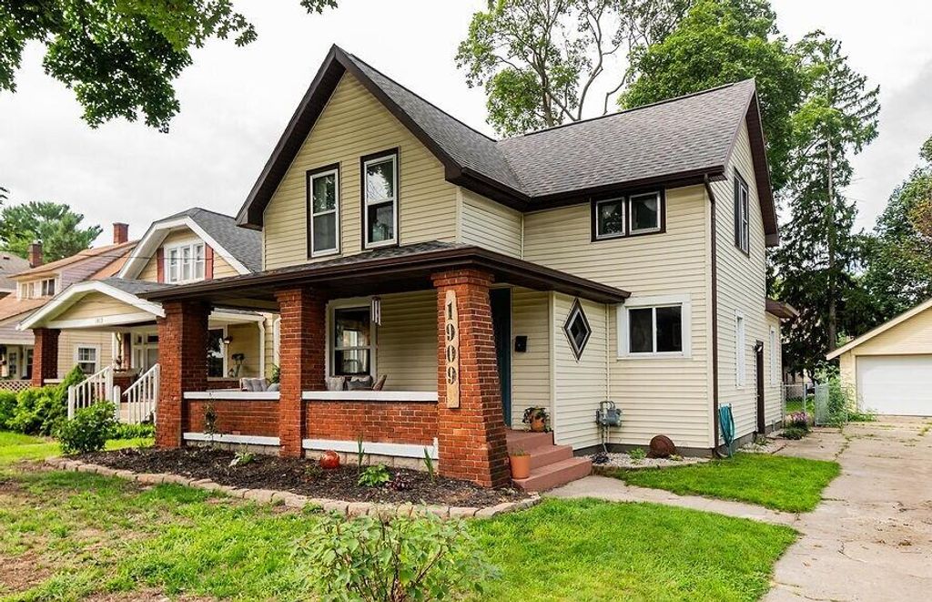 1909 Linden Avenue SE, Grand Rapids, MI 49507