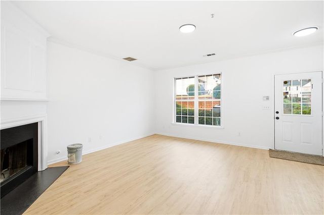 2135 Kilmington Square, Alpharetta, GA 30009