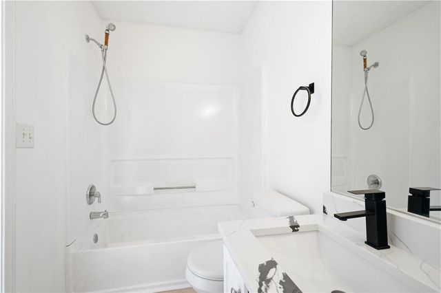 2135 Kilmington Square, Alpharetta, GA 30009