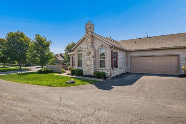 8848 Linksway Drive, Powell, OH 43065
